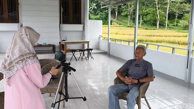 Maestro dongeng Sunda Mang Jaya Maestro dongeng Sunda Mang Jaya