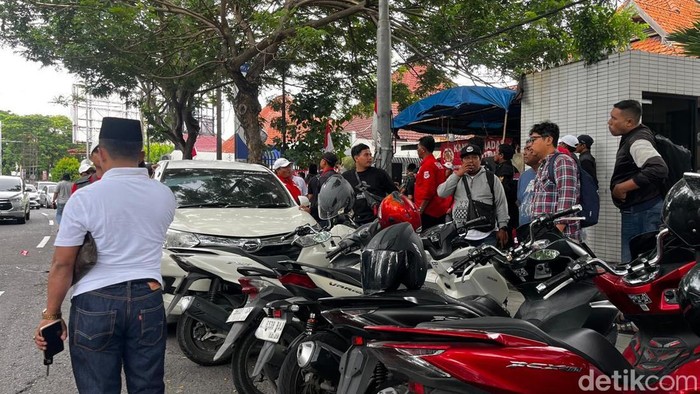 Markas ormas Madas di Surabaya