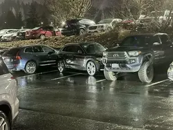 Momen Manusia Bertindak Jahat, Setan Juga Sungkem Kayaknya