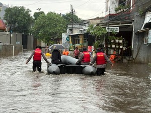 Asrama Polisi Pondok Karya Banjir 70 Cm, Polda Metro Evakuasi Warga