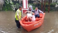 28 RT dan 46 Ruas Jalan Jakarta Tergenang Banjir per Siang Ini