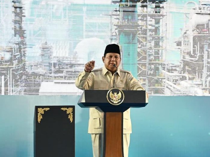 Prabowo saat meresmikan megaproyek kilang terintegrasi atau Refinery Development Master Plan (RDMP) Pertamina, Balikpapan, Kalimantan Timur. (Cahyo - Biro Pers Sekretariat Presiden)