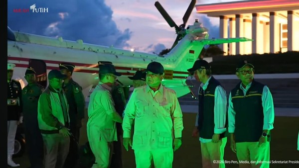 Presiden Prabowo Tinjau Proyek IKN, Janji Selesai 2027