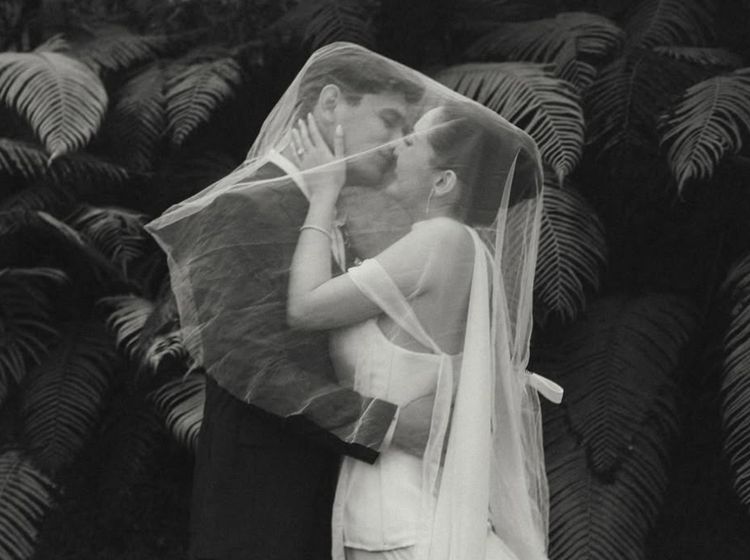 Potret Mesra Prewedding Ranty Maria & Rayn Wijaya, Calon Manten Tampil Elegan