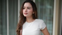 Sarah Menzel sebelumnya di tahun lalu sudah wisuda S1 di 2 universitas berbeda, Bournemouth University dan Binus University. (Foto: dok Instagram ssarah_menzel)