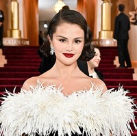 Selena Gomez Ungkap Perjalanan Bipolar, Sempat Salah Diagnosa