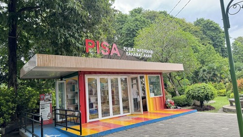 Suasana perpustakaan kontainer di Lapangan Puputan I Gusti Ngurah Made Agung, Denpasar, Minggu (11/1/2026). (Maria Christabel DK/detikBali)