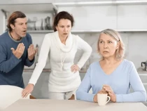 Tak Buatkan Teh untuk Suami, Wanita Ini Langsung Dilabrak Mertua