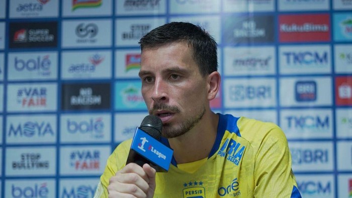 Thom Haye.