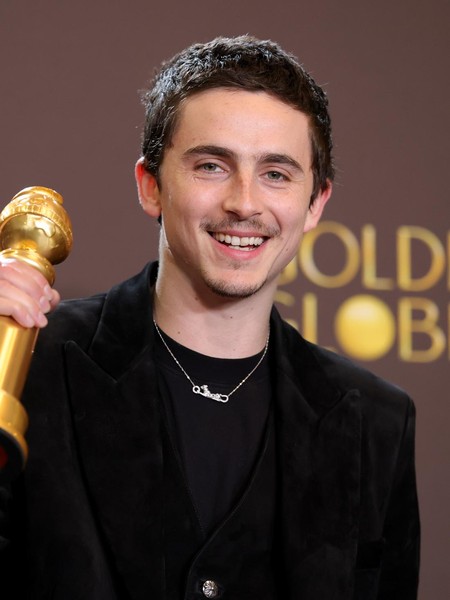 Totalitas Akting! Timothee Chalamet Rusak Penglihatan Demi Marty Supreme