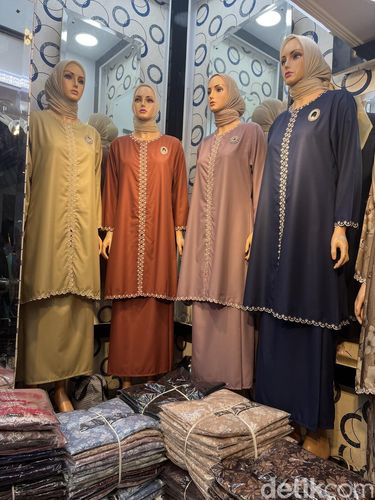 Tren baju Lebaran 2026 di Tanah Abang