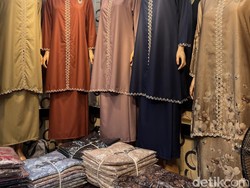 Tren Baju Lebaran 2026: Baju Kurung Melayu Jadi Buruan di Tanah Abang