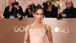 10 Gaya Artis di Golden Globe yang Bikin Gagal Paham!
