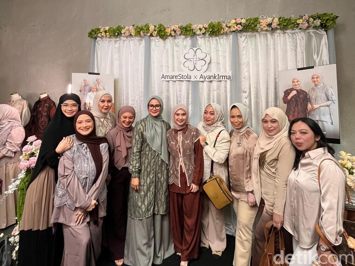 Amarestola Rilis Koleksi Vest Cantik