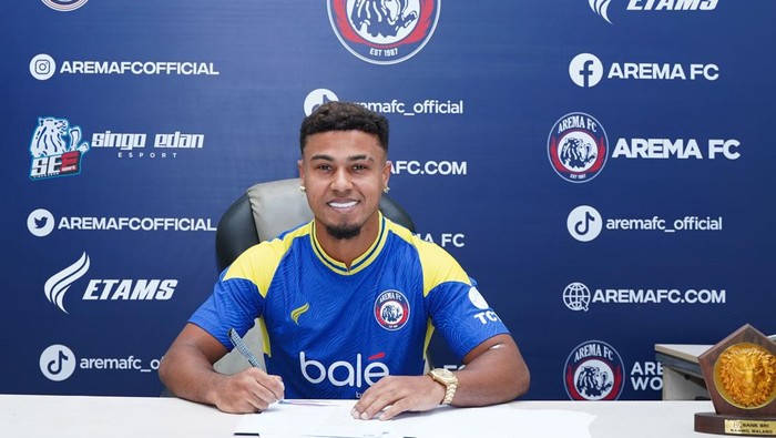 Arema FC kenalkan winger baru asal Brasil Gabriel Silva