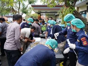 Bidpropam Polda Bali Cek HP dan Urine Anggota Polres Gianyar