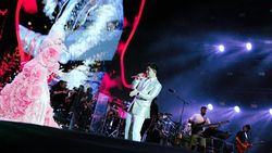 Aksi Cakra Khan di Konser Siti Nurhaliza