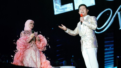cakra khan