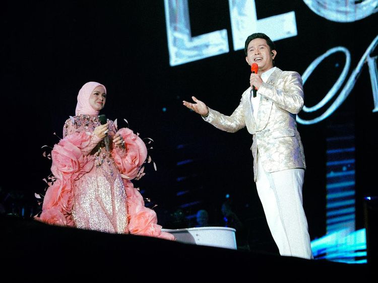 Aksi Cakra Khan di Konser Siti Nurhaliza
