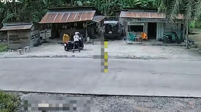 Dua maling di Batang Hari, Jambi, kepergok saat mencuri motor