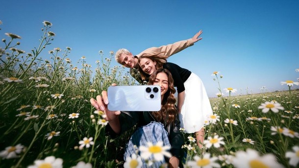 OPPO Reno15 Series Jadi yang Pertama Hadirkan Fitur Trendy AI Motion