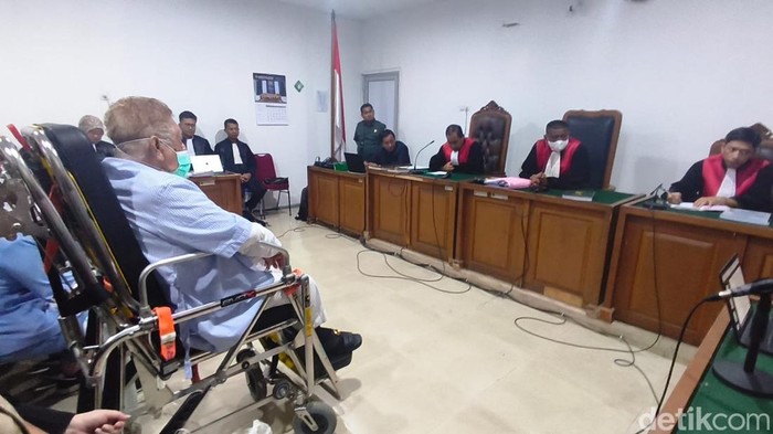 Haji Halim Minta Keadilan dan Izin Berobat di Sidang Kasus HGU