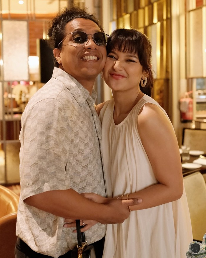 Indah Permatasari dan Arie Kriting