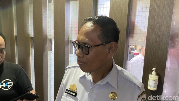 Kadisdikbud Parepare Makmur. Kadisdikbud Parepare Makmur.