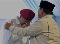 Sekolah Rakyat, Laskar Air Mata Para Pemuja Tuhan