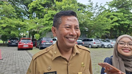 Kepala BKAD NTB, Nursalim, saat ditemui wartawan Selasa (13/1/2026). (Ahmad Viqi/detikBali)