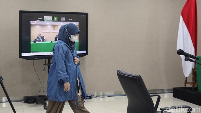 KPK memberi sanksi berat kepada auditor yang juga istri salah satu tersangka kasus pemerasan sertifikasi K3, tegaskan zero-tolerance terhadap konflik kepentingan.