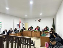 Eksepsi Terdakwa Haji Sutar Kasus Dugaan TPPU Narkotika Ditolak Majelis Hakim