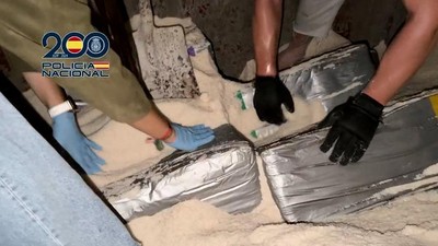 Operasi Laut Lepas Gagalkan Penyelundupan 10 Ton Kokain dalam Kargo Garam