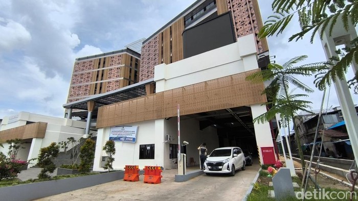 Kenapa Pasar Pagi Samarinda Terapkan Sistem Parkir Progresif?