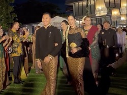 7 Gaya Patricia Schuldtz, Menantu Keluarga Cendana Nge-DJ Saat After Party