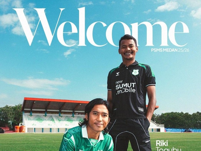 Pemain baru PSMS Medan Riki Togubu dan Muhammad Farhan Rahman. (Instagram PSMS Medan)