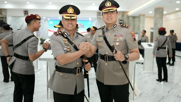 Sertijab perwira menengah (Pamen) di Gedung Borobudur Mapolda Jateng, Kota Semarang, Senin (12/1/2026).