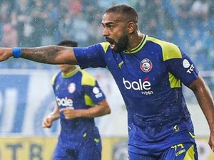 Giliran Dalberto Tinggalkan Arema FC
