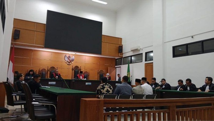 Kades Kohod Juga Dihukum Denda Rp 100 Juta di Kasus Pagar Laut Tangerang