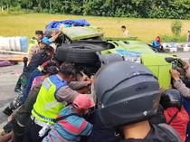 Truk Terguling Lalu Tabrak Penggembala Bebek hingga Tewas di Magelang