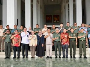 Unhan Salurkan Donasi Obat hingga Pendidikan Digital ke Warga Aceh Tamiang