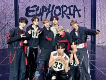 Album Debut ALPHA DRIVE ONE Kejar Rekor ZEROBASEONE