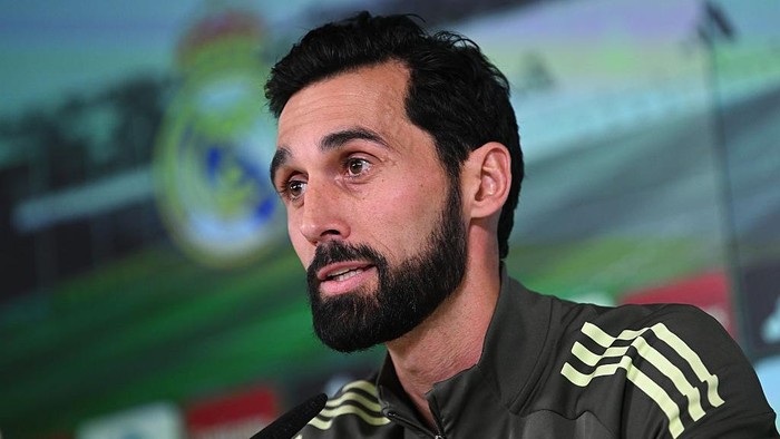 MADRID, SPAIN - JANUARY 13: Alvaro Arbeloa, Head Coach of Real Madrid, atends a press conference ahead of Reals match of Copa del Rey against Albacete BP at Ciudad Real Madrid on January 13, 2026 in Madrid, Spain. (Photo by Denis Doyle/Getty Images)