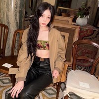 Keputusan Annie Moon berkecimpung di industri hiburan telah menuai sorotan sebelum ALLDAY PROJECT debut pada 2025. Tumbuh dalam keluarga konglomerat dengan kehidupan glamor. Ia menjalani masa trainee yang intens selama tujuh tahun di THEBLACKLABEL. Foto: dok. Instagram @anniesymoon