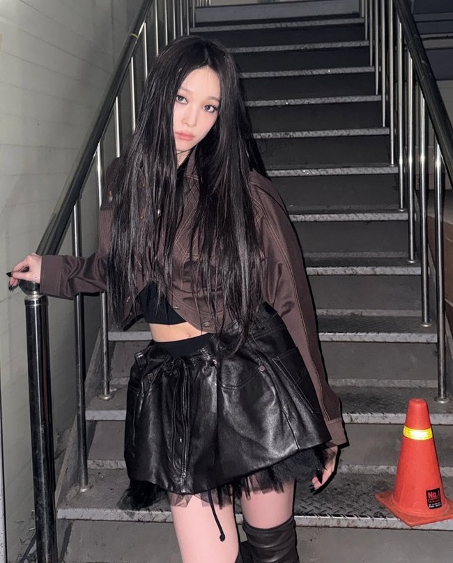 Pemilik nama asli Moon Seo Yeon itu akan berangkat ke Amerika Serikat pada 20 Januari 2026. Setelah menyelesaikan semesternya, ia akan lulus sebagai sarjana Art History & Visual Arts. Foto: dok. Instagram @anniesymoon