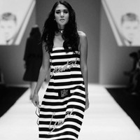 Seiring bertambahnya usia, kiprah Aurelie di industri hiburan semakin luas. Ia aktif sebagai bintang iklan dan kerap tampil di berbagai runway fashion show. Foto: Dok. Instagram Aurelie Moeremans