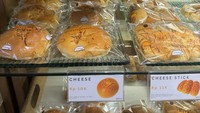 Michelle Bakery termasuk bakery di Bogor yang populer. Ribuan ulasan telah diberikan untuk Michelle Bakery, toko roti yang eksis sejak 2004. Lokasinya ada di Jalan Raya Pajajaran No. 14, Bogor. Foto: Google Review