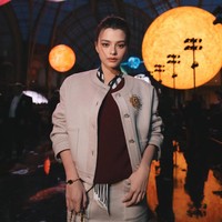 “Jika semuanya sama, itu tidak akan disebut karma, kan? Bersiaplah memulai era baru dengan seorang gadis baru bernama Becky Armstrong. Ketika dunia seperti sekarang ini tampaknya membutuhkan Nanno untuk menyadarkannya,” tulis Netflix Thailand, meningkatkan rasa penasaran penggemar. Foto: dok. Instagram @beccca