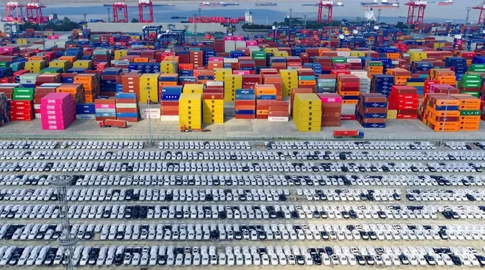 China Catat Surplus Perdagangan Meski Digempur Tarif AS