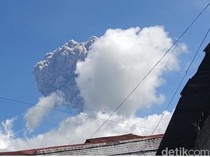 Video: Gunung Marapi Erupsi, Semburkan Abu Vulkanik Setinggi 1,6 Km